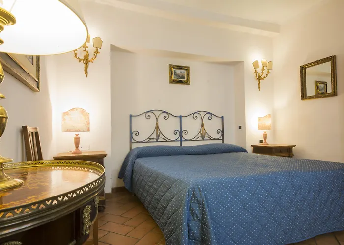 Piazza Paradiso Casa de hóspedes 4*