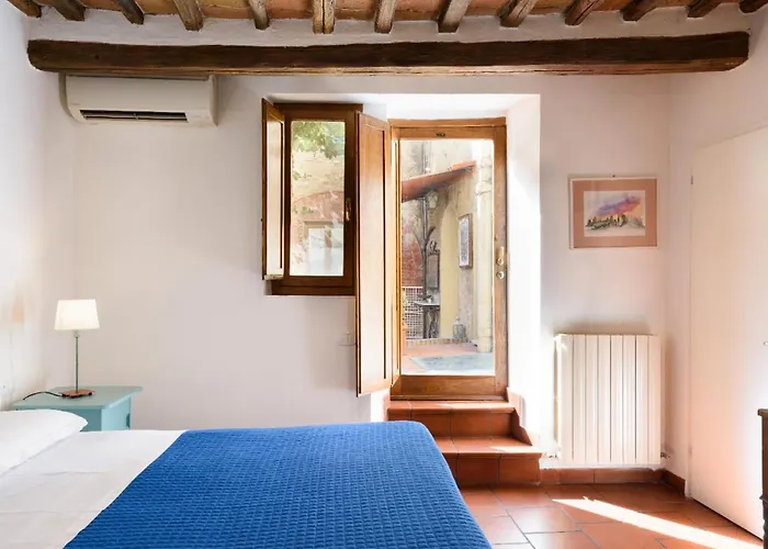 Casa de hóspedes Piazza Paradiso 4*