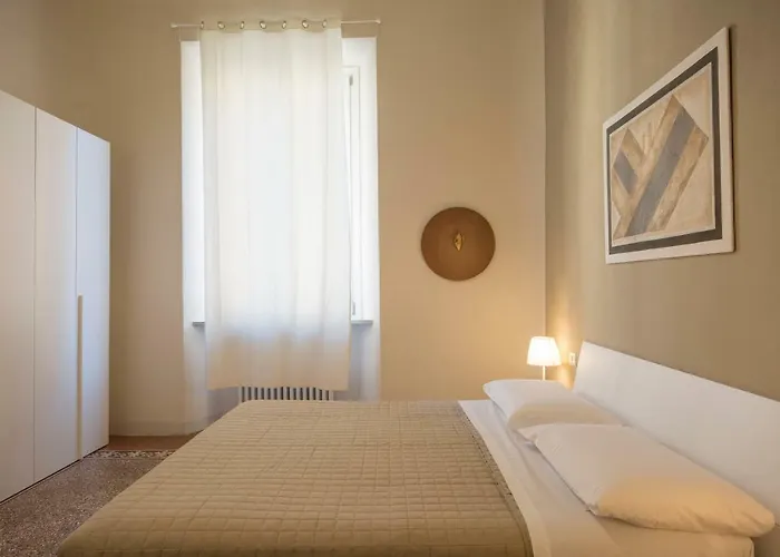 Piazza Paradiso Casa de hóspedes