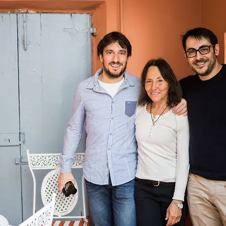 Piazza Paradiso 4* سيينا