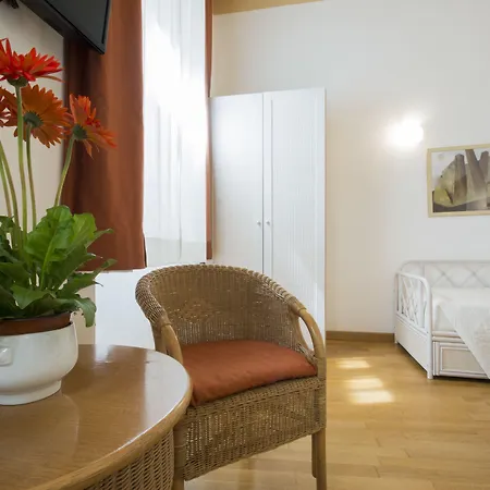 Piazza Paradiso سيينا