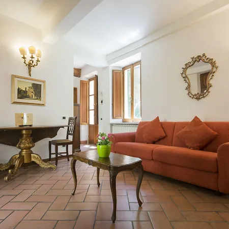 Piazza Paradiso بيت ضيافة سيينا