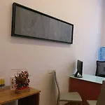 Piazza Paradiso 4*