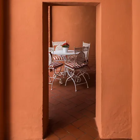 Piazza Paradiso Casa de hóspedes 4*