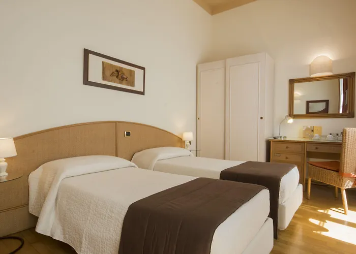 Piazza Paradiso 4* Siena