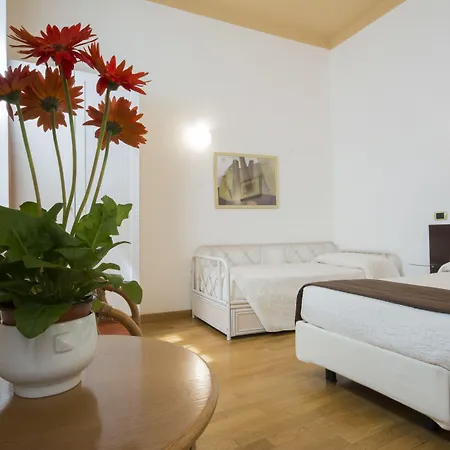 ピアッツァ　パラディーゾ　アコモデーション 4*