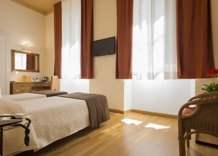 Piazza Paradiso Gasthuis 4*