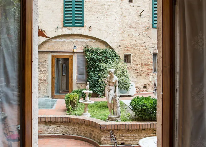 Gasthuis Piazza Paradiso 4*